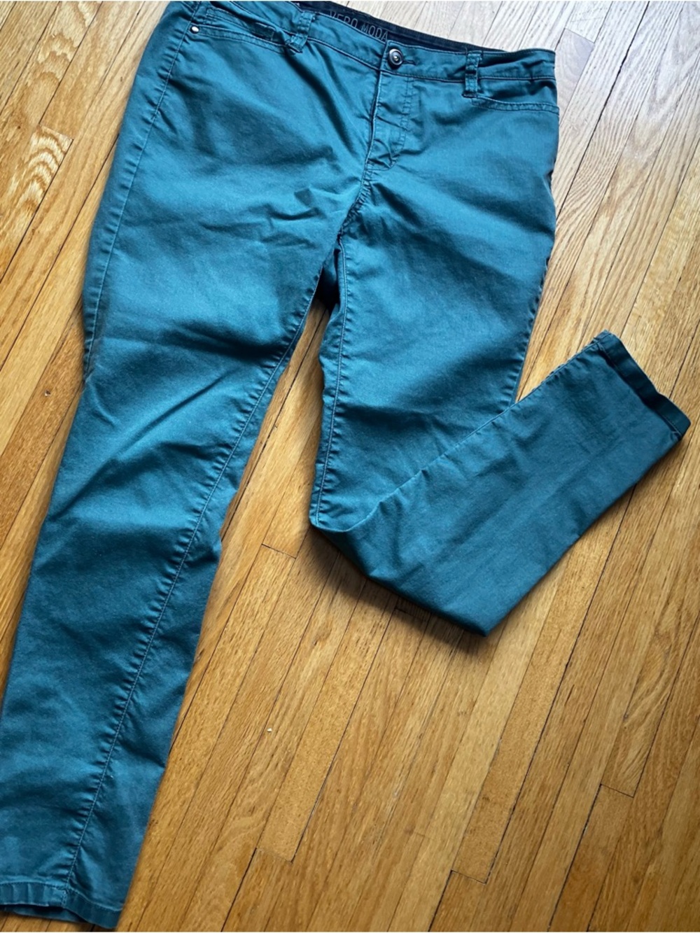 Vero Moda Teal Chino Pants Comfy mid rise unique colour streetwear